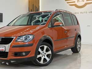 Volkswagen Touran 2009 - 4.490 EUR Cash sau Rate — miniatura 6