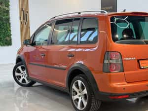 Volkswagen Touran 2009 - 4.490 EUR Cash sau Rate — miniatura 7
