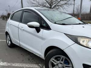 Ford Fiesta 1.5 2016 — miniatura 3