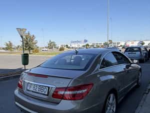 Mercedes E350d Coupe | 4 Matic | AMG Pack | 2011 - Euro 5 Automata — miniatura 3