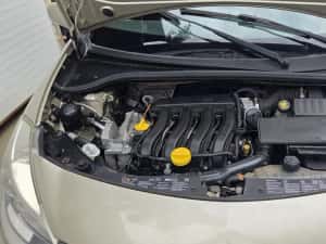 Renault Clio 1.6 benzina, 80000km reali, superba — miniatura 7