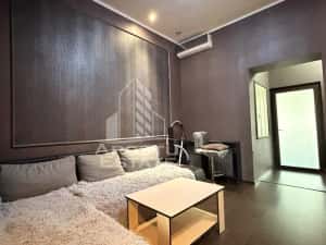 Apartament cu 3 camere de vanzare in cladire istorica, Timisoara