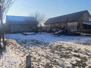 Casa de vanzare in Sendreni, judetul Galati, zona OMV - 63000 euro — miniatura 2