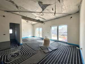 Duplex pe parter - 3 camere - teren generos - Sacalaz