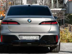 BMW 740 - Stare ca nouă, fără zgârieturi — miniatura 2