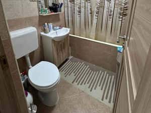 Proprietar - Vand apartament cu 2 camere, zona linistita — miniatura 6