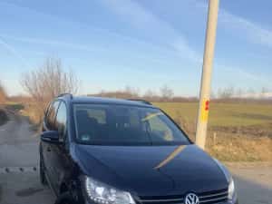 Touran 1.4 benzina 181250 km!!! Tuv / carte service / Unic proprietar — miniatura 9