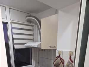 Apartment 2 camere decomandat, et. 2 - Liceul Economic — miniatura 4