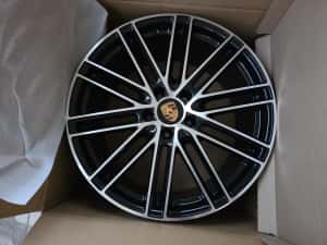 Jante de aliaj pentru Porsche Cayenne pe 21 in 2 latimi