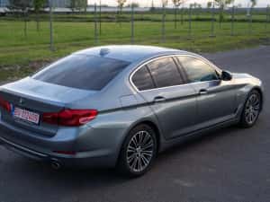Bmw seria 5 g30 luxury head-up hi-fi b47 Suedia  automata — miniatura 5