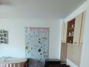 Inchiriez apartament 2 camere Otopeni, ultracentral — miniatura 4