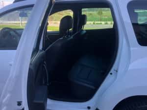 Dacia Duster an 11/2012 motor 1.6 106 cp benzina si gaz de fabrica clima geamiri electrice inchidere centralizata jante aliaj euro 5 — miniatura 8