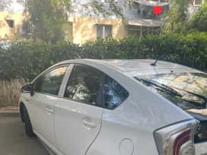 Toyota Prius 2016 – Hibrid + GPL (Autonomie uriașă și consum redus) — miniatura 4