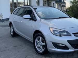 Opel Astra J 2016 Euro 6 Facelift 1.6 Diesel 120 CP Manual 6+1 Trepte Impecabila Adusa Recent din Germania Nr Rosu pe 90 de Zile Km realii 2 Chei — miniatura 10