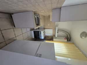 Proprietar, inchiriez apartament cu o camera in zona Printul Turcesc — miniatura 5