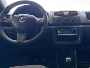 Skoda Fabia Benzina Manual – 5200 Euro — miniatura 5