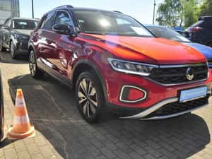 Volkswagen T-Roc 2025 - 17.600 km - Benzină — miniatura 3