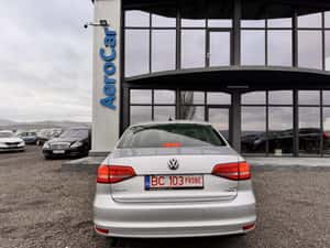 Volkswagen Jetta 2015, 120.000 km, Diesel, Automată — miniatura 7
