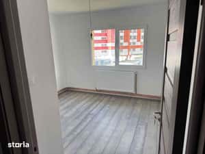 Apartament complet renovat, Targu Ocna — miniatura 5