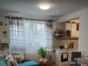 Apartament cu 2 camere, 42 mp, parcare, zona Terra