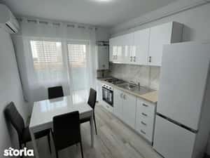 400 Euro! Ap 2 cam, Copou, bloc nou — miniatura 4