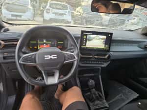 DACIA Duster Extreme 1.2 Mild Hibrid 2024/12 50 mii km Avariat Lovit — miniatura 4