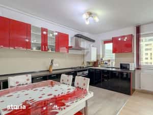 Studio in Kasper Coresi, vedere aleea pietonală,loc de parcare si boxa — miniatura 5