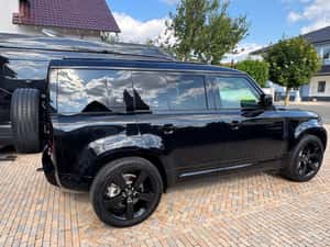 Land Rover Defender Automat 300 HP Diesel — miniatura 7