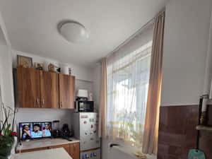 Garsoniera in supr. de 30 mp, parter, zona centrala Alba Iulia, comple — miniatura 5