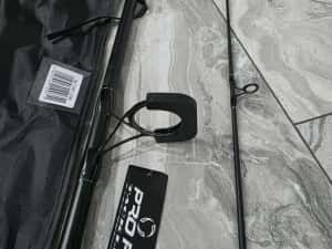 SET 4 Lansete 3,90metri PRO FL Strong Carp 3.5lbs 2segmente + 4 Mulinete EastShark S CARP 8000 6+1RULMENTI NEW 2026 — miniatura 6