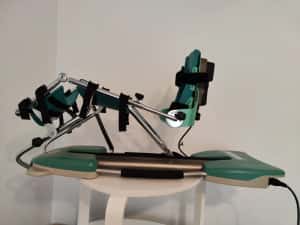 Aparat Kinetec / Ortoflex L2 pentru recuperarea genunchiului — miniatura 2