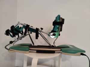 Aparat Kinetec / Ortoflex L2 pentru recuperarea genunchiului — miniatura 10