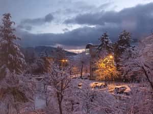 APARTAMENT 3 CAMERE cu living open SPACE. Este situat pe strada Neptun — miniatura 2