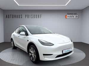 Tesla Model Y SUV second-hand de vânzare — miniatura 2