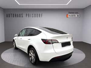 Tesla Model Y SUV second-hand de vânzare — miniatura 6