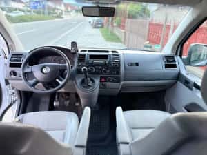 Volkswagen Transporter T5  2.5 TDI  8 Locuri  2008 — miniatura 5