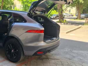 Jaguar F Pace R sport . Automat . 2018 . Km 98000 — miniatura 4