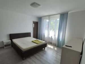 Inchiriez apartament 4 camere centrul istoric — miniatura 9
