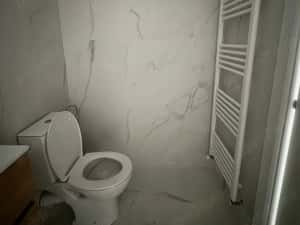 2 camere Metalurgiei Cartier Solar, liber — miniatura 7