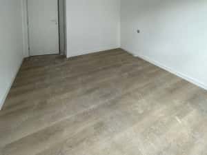 2 camere Metalurgiei Cartier Solar, liber — miniatura 8