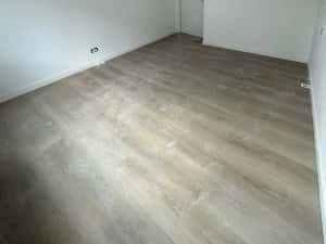 2 camere Metalurgiei Cartier Solar, liber — miniatura 9