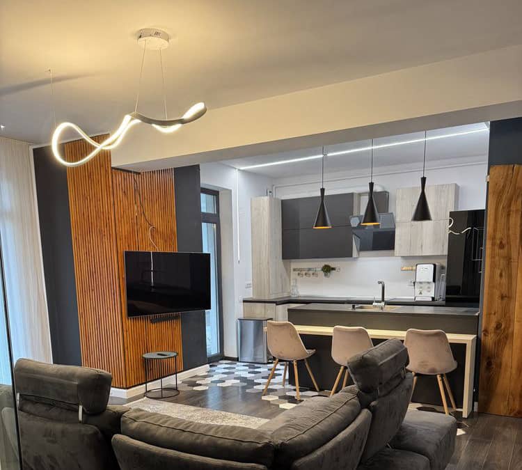 Apartament 2 camere cu gradina — fotografie 1 din 6
