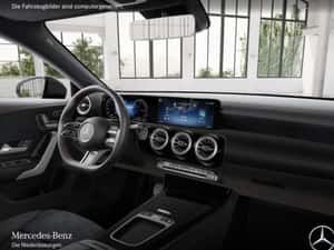 Mercedes-Benz CLA 250 Hibrid 2025 — miniatura 2