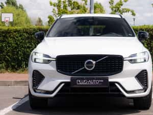 Volvo XC60 Hibrid 2023 - 65.000 km — miniatura 3