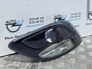 Grila proiector dreapta Opel Astra J Facelift — miniatura 2