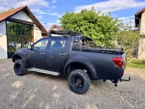 Mitsubishi L200 Pick Up 4x4 — miniatura 3