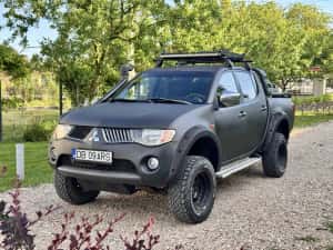 Mitsubishi L200 Pick Up 4x4 — miniatura 9