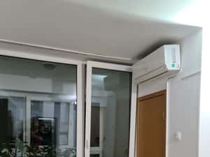 Garsonieră confortabilă, balcon și lift — miniatura 6
