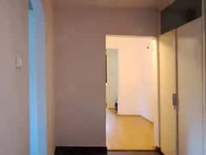 Apartament 3 camere decomandat etaj 3 Aradului langa Piata Verde mobilat utilat — miniatura 2