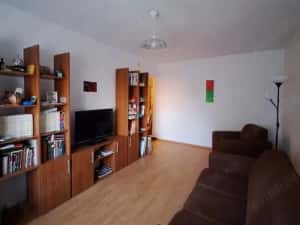 Apartament 3 camere decomandat etaj 3 Aradului langa Piata Verde mobilat utilat — miniatura 3